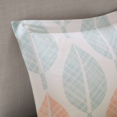 Madison Park Essentials Central Park Complete Comforter and Cotton Sheet Set in Coral / Green, King MPE10-384