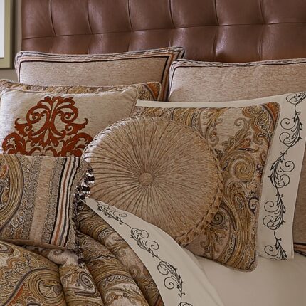 Luciana Comforter Set