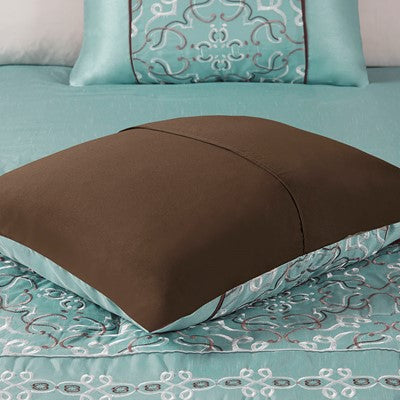 Madison Park Essentials Jelena 24 Piece Room in a Bag in Seafoam, King MPE10-230