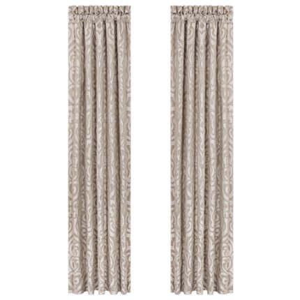 J Queen New York Astoria