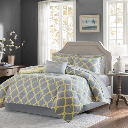 Madison Park Essentials Merritt Reversible Comforter Set with Cotton Bed Sheets in Grey / Yellow, Full MPE10-275