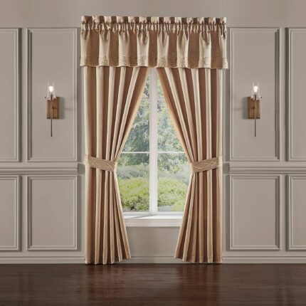 J Queen New York Decade