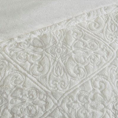 Madison Park Bismarck Ultra Plush Comforter Mini Set in Ivory, Twin / Twin XL MP10-1999
