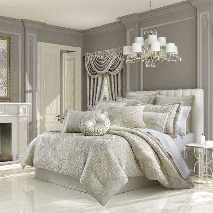 Leonardo Comforter Set