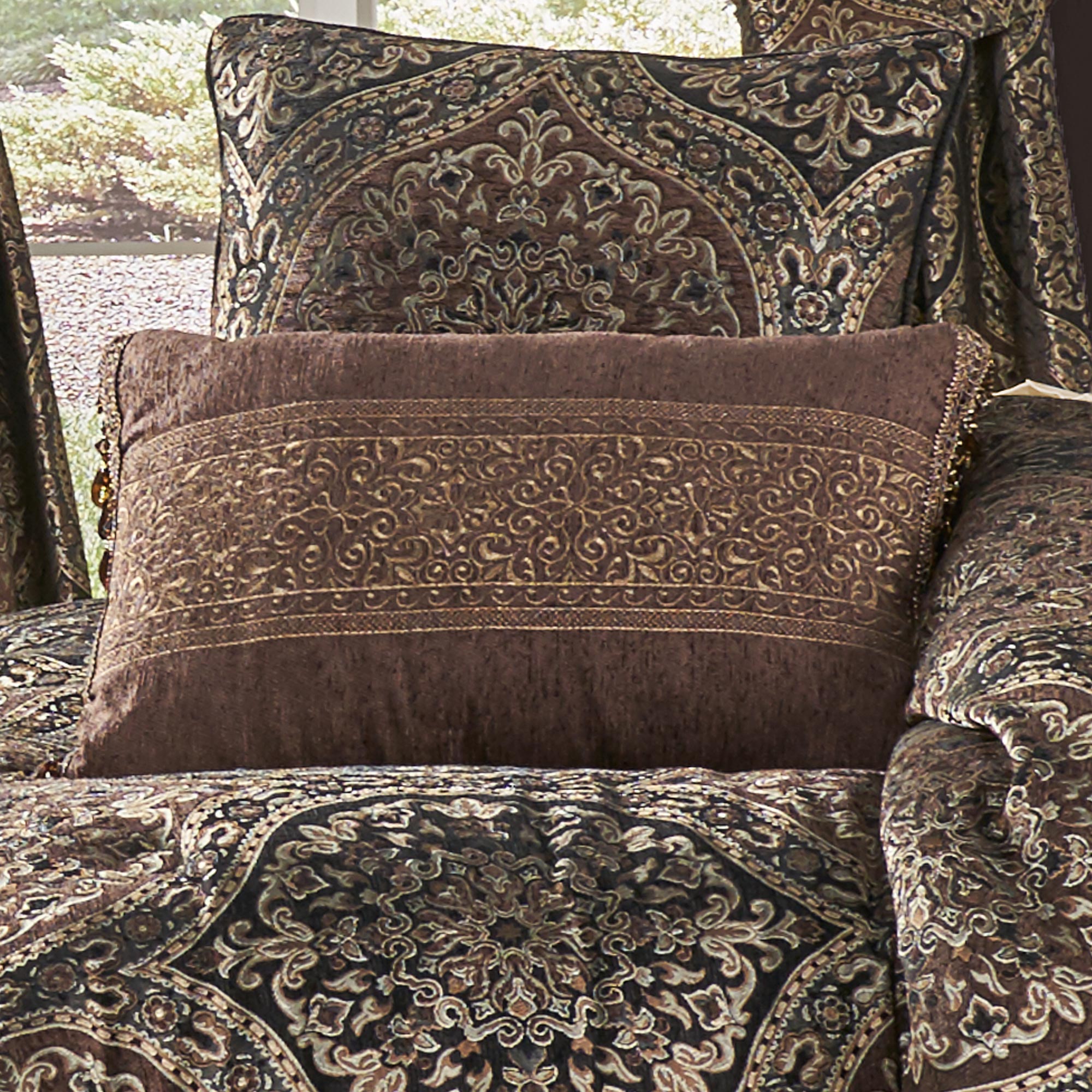 mahogany-boudoir-decorative-throw-pillow-3