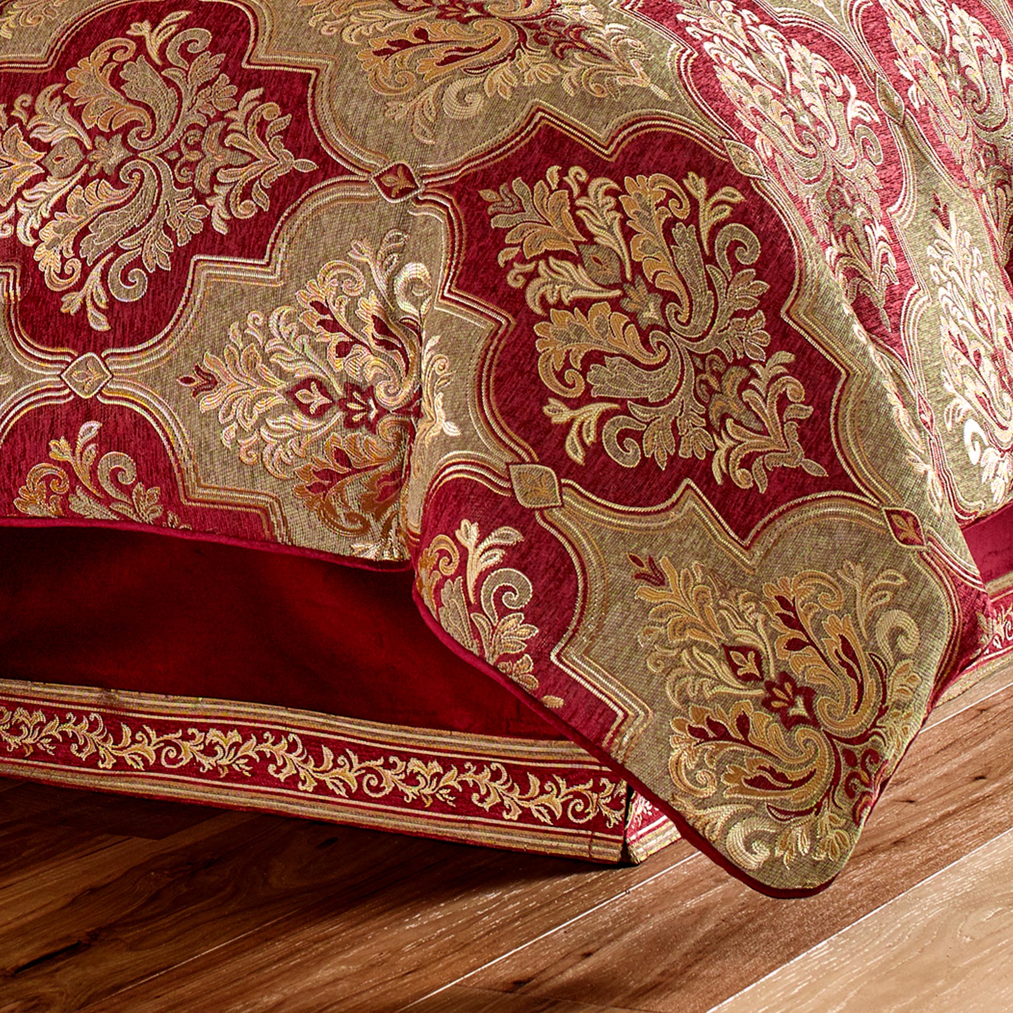 maribella-crimson-comfort-set-1_589d0030-c749-4a77-be50-d882d16f394d