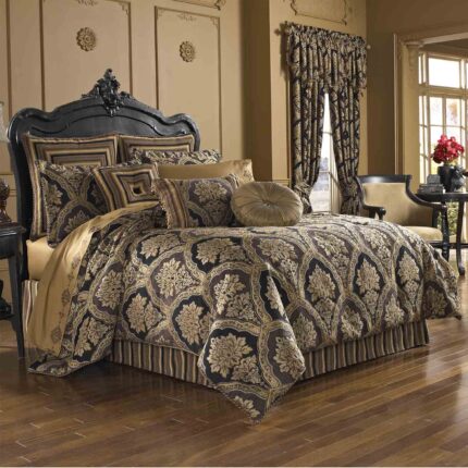 Reilly Comforter Set