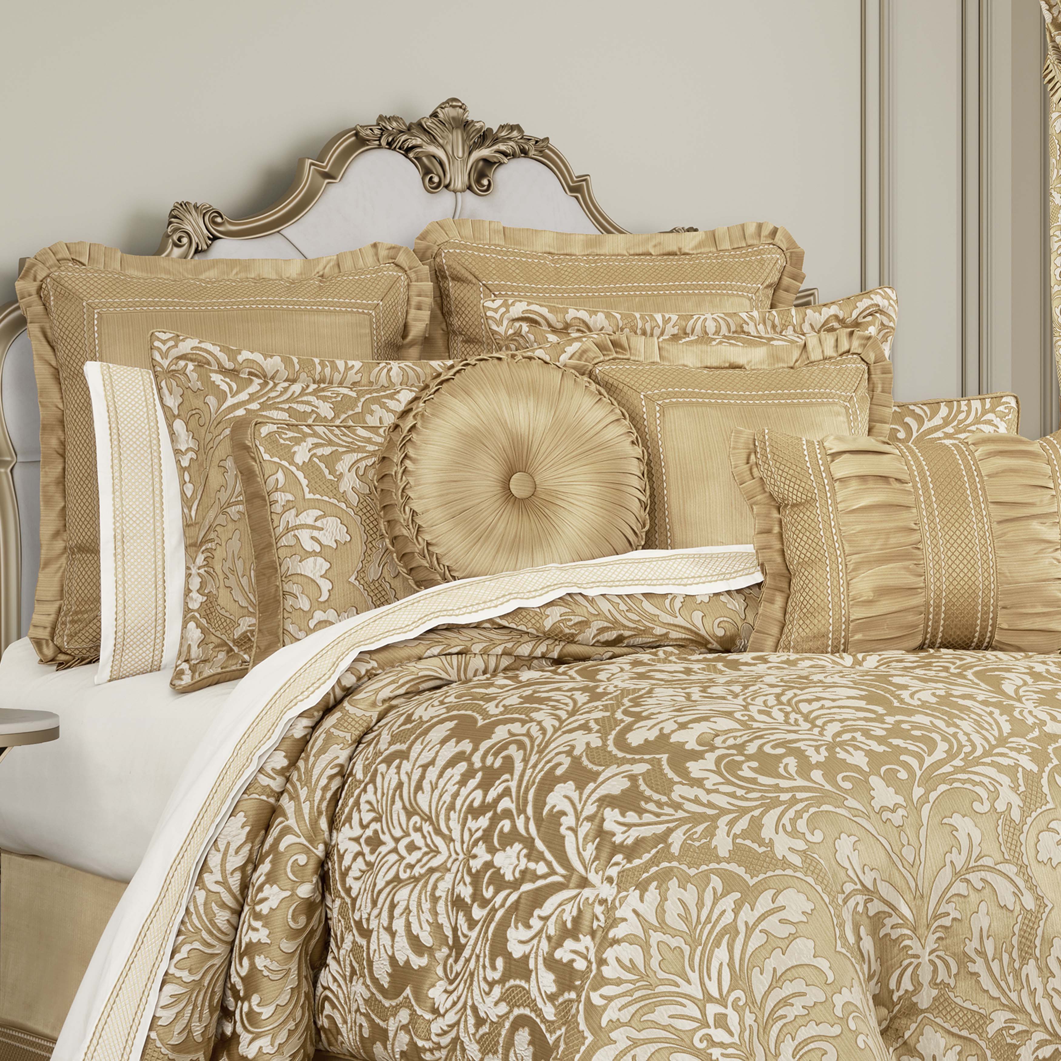 AureliaGold4PieceComforterSet-3