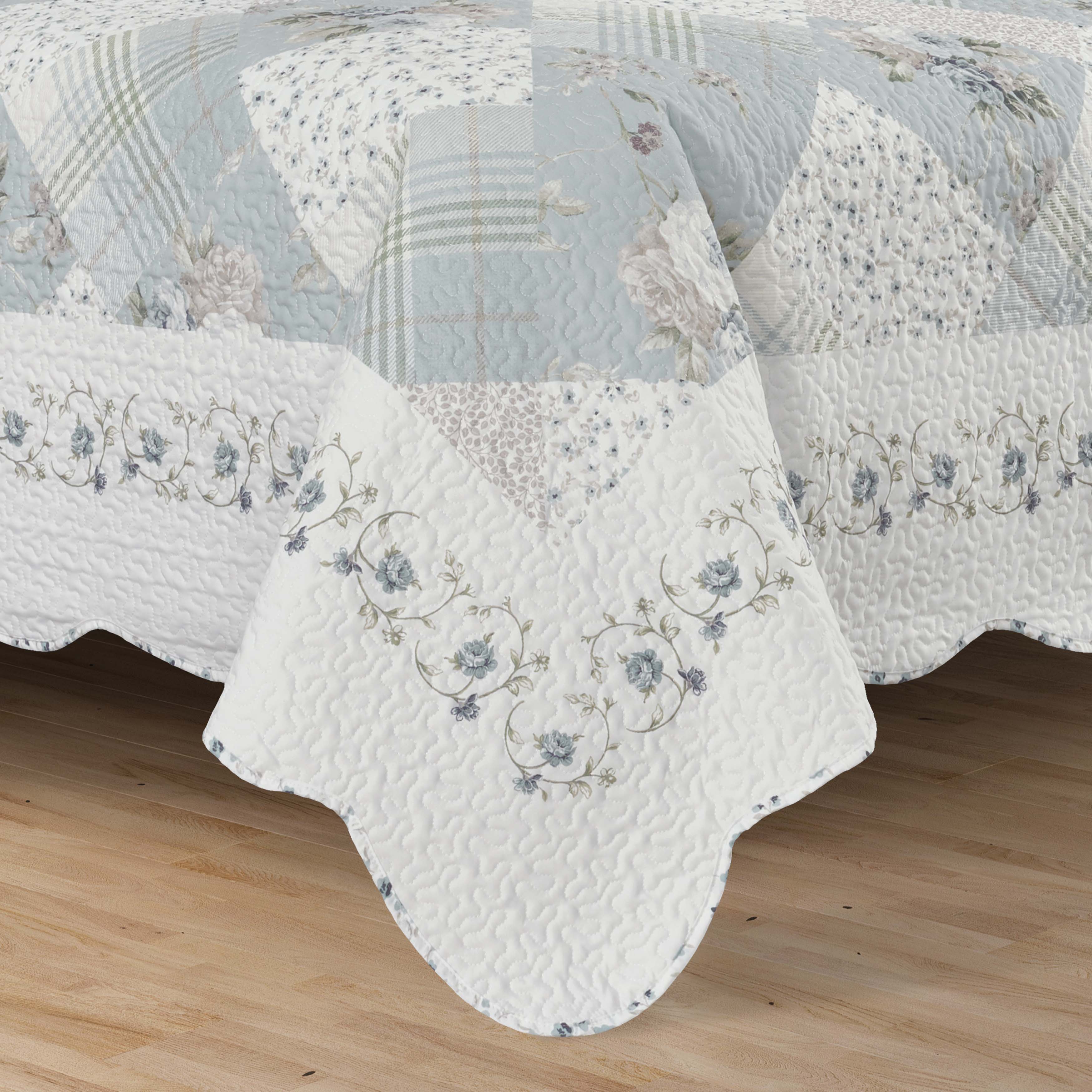 BungalowSpa3PieceQuiltSet-3_ad1dae99-431e-48d7-a05f-f154a50df8ed