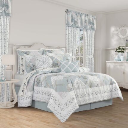 Bungalow Comforter Set