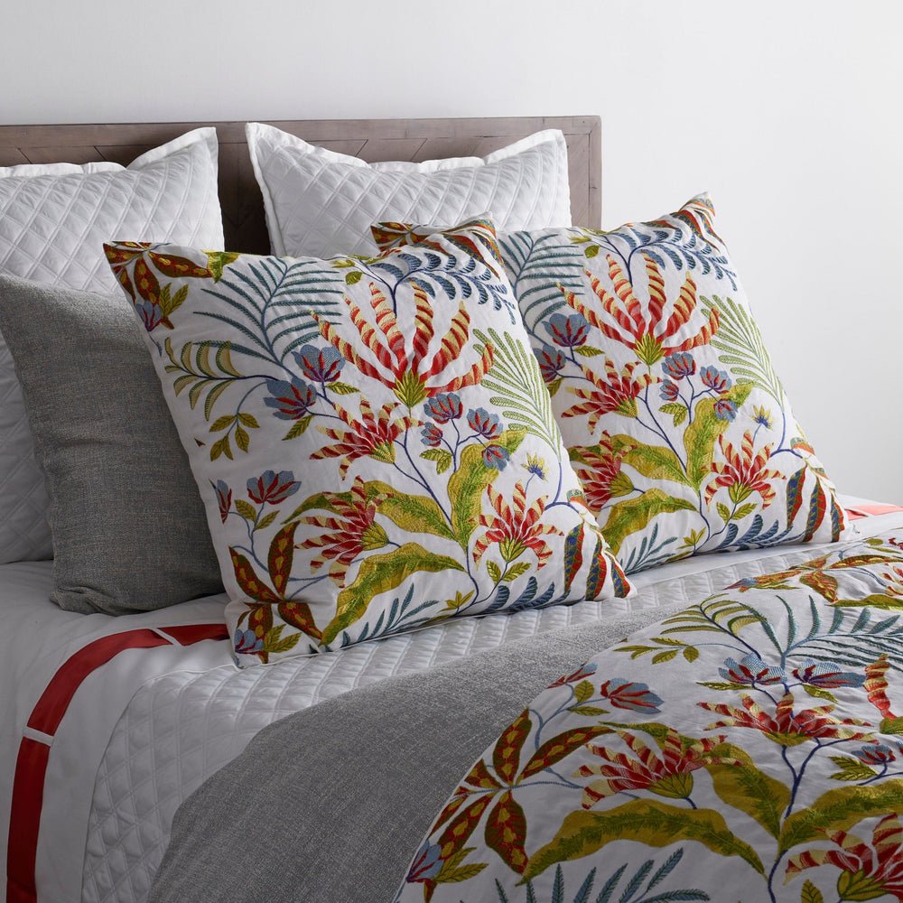 CloudForest_White_Lifestyle_2_500x500_crop_center_2x_ec54c66d-d8b1-45c2-afd4-c1e8ba925650