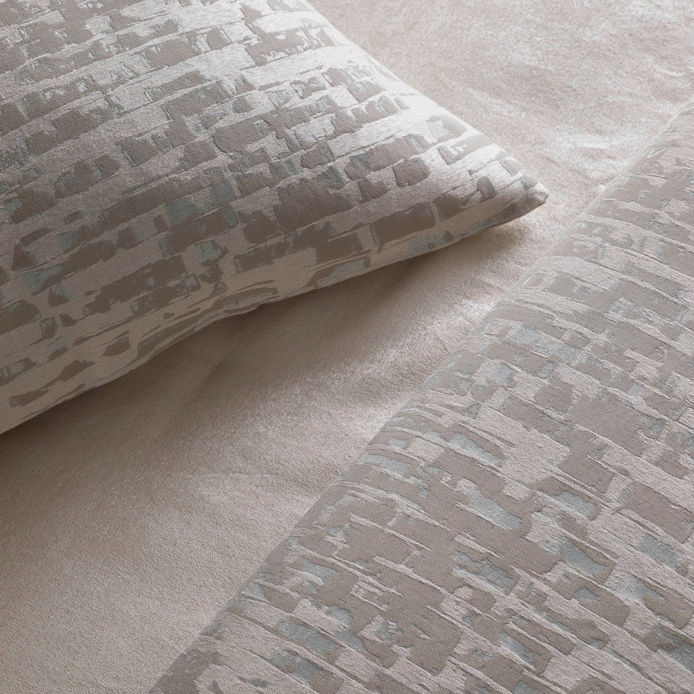 Delphi_Mist_Detail_1_500x500_crop_center_2x_a157bd4f-683d-4961-9452-4bf38e6b6315