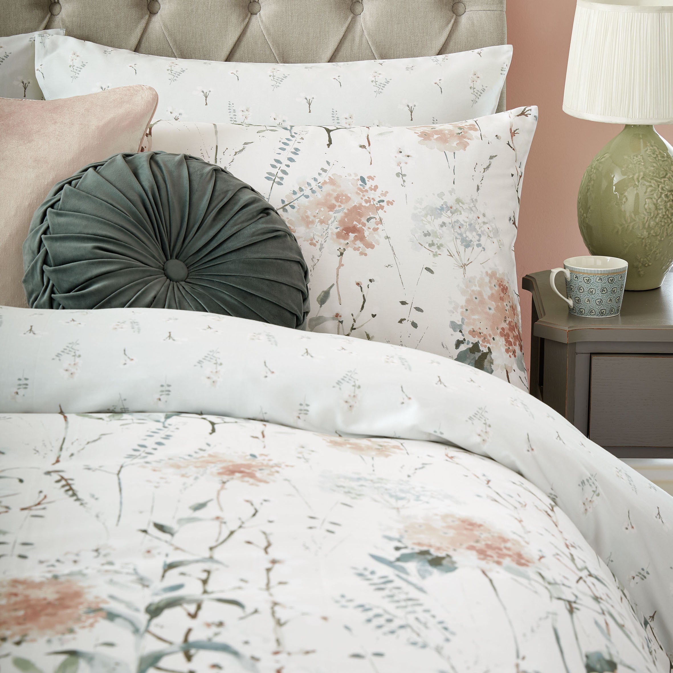 PallingtonBloomPlasterPinkCameo1FINALForEmail_506ed97b-3930-4900-82d2-4bce65bfdacc