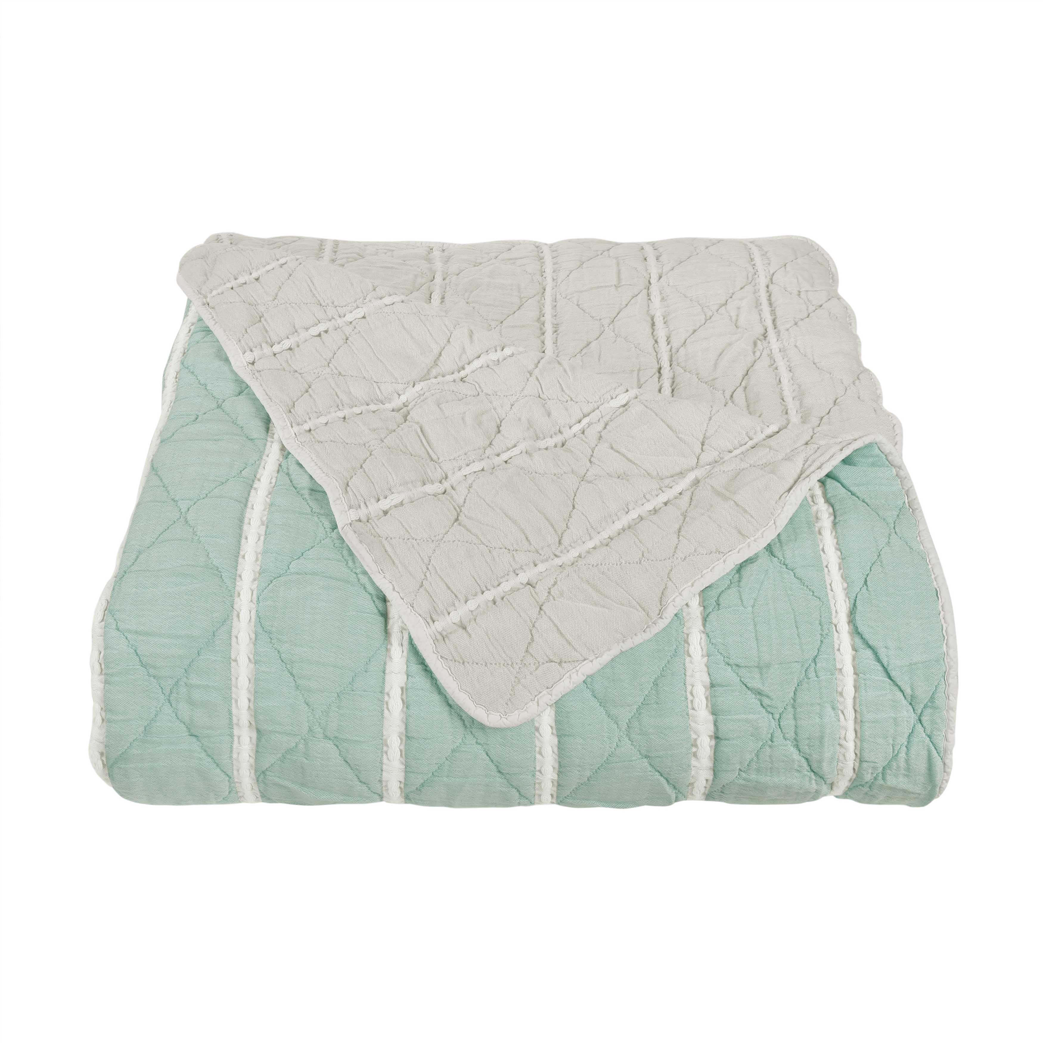 Playa_Coverlet-Aqua-2_7b8b43f2-b4fb-4143-92b5-b4b4defb5ca1