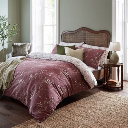 Plum Bedding